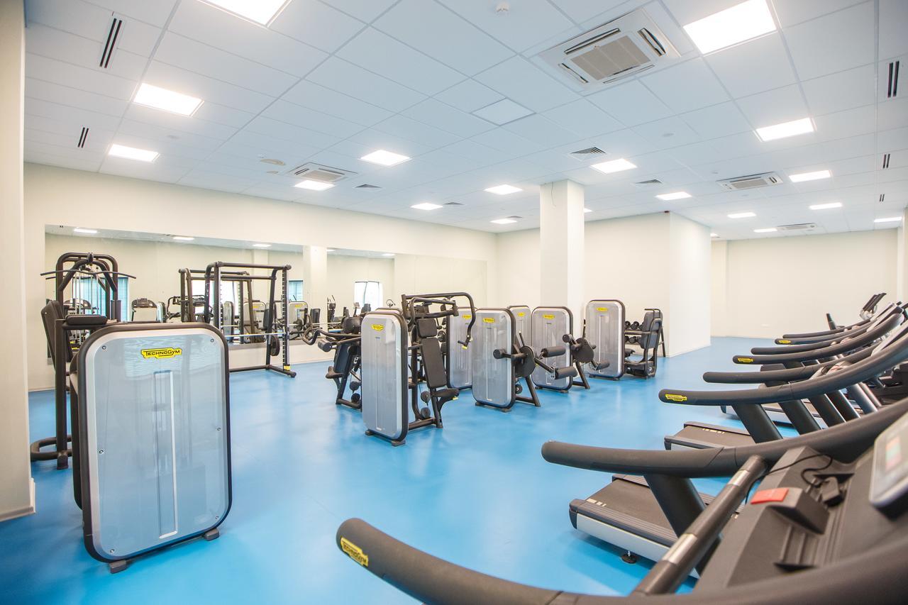 Sultan Palace Hotel Atyraū Eksteriør bilde The gym at the University of Roehampton